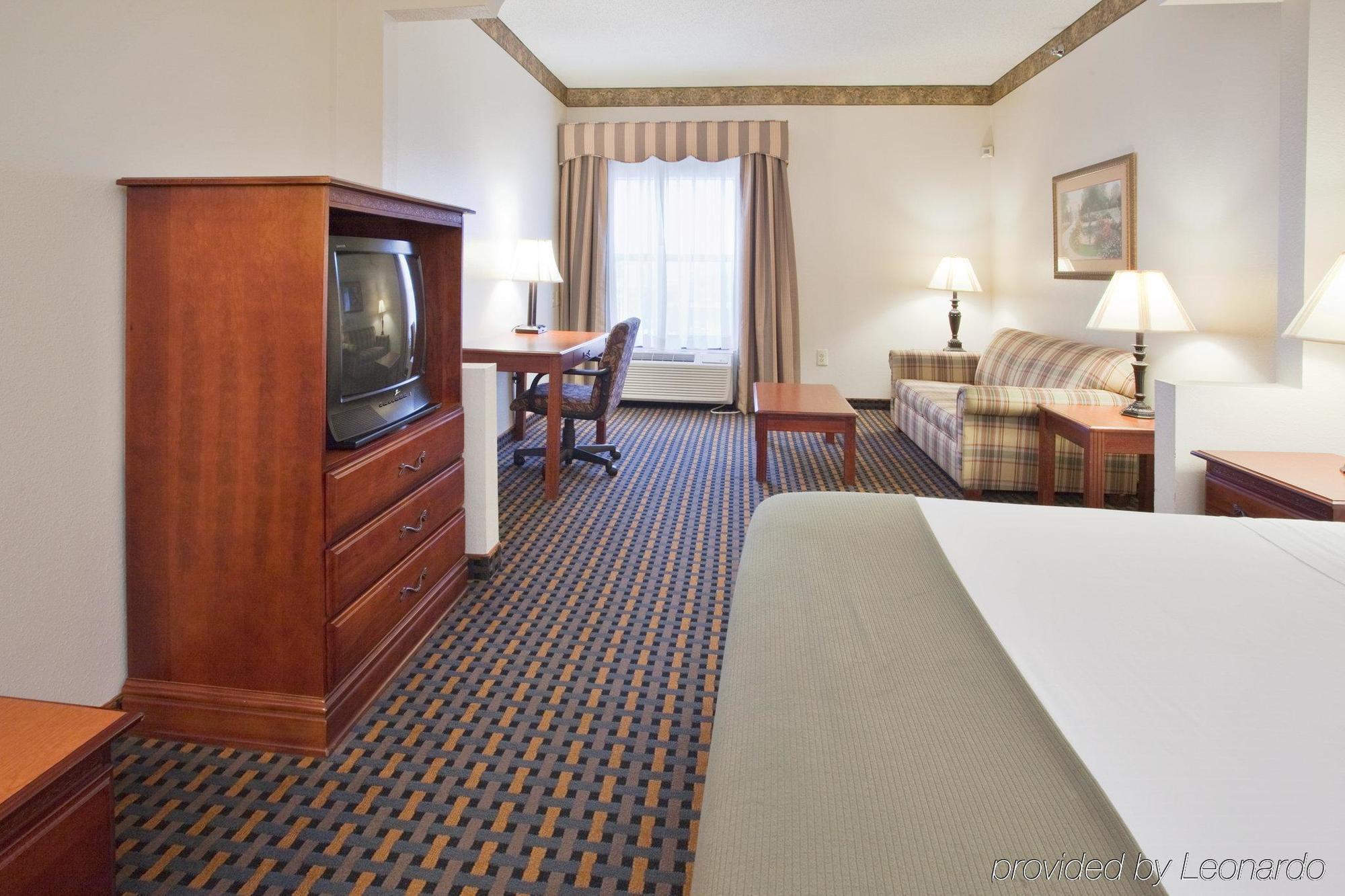 Holiday Inn Express Hotel & Suites Laurinburg By Ihg Luaran gambar