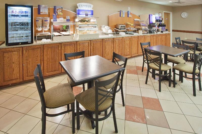Holiday Inn Express Hotel & Suites Laurinburg By Ihg Luaran gambar
